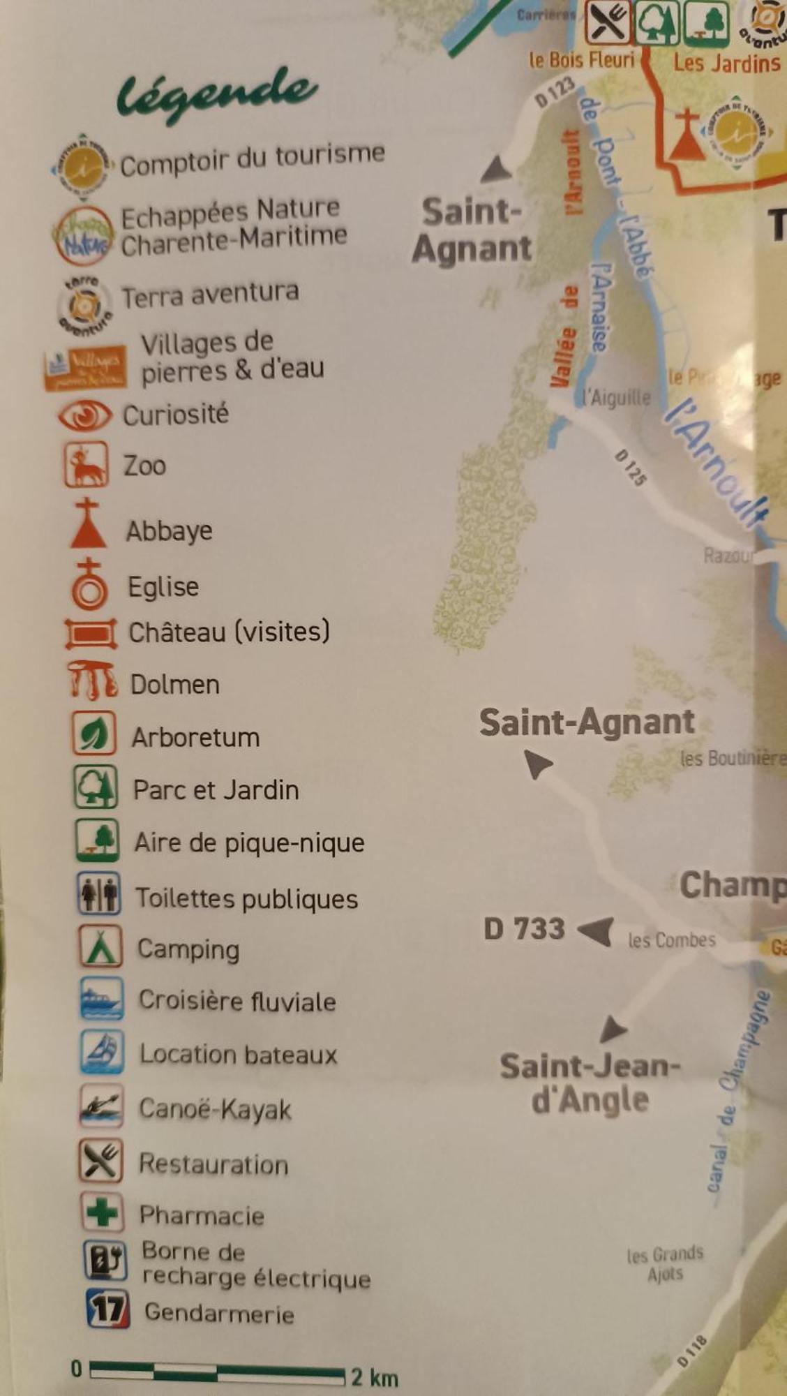 Meuble De Tourisme Petit Chail Saint Savinien Exteriör bild
